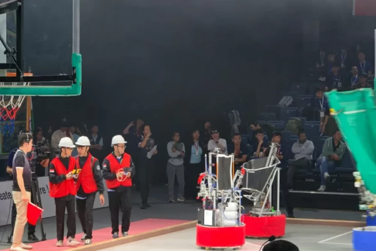 Robot ITS Raih Dua Penghargaan