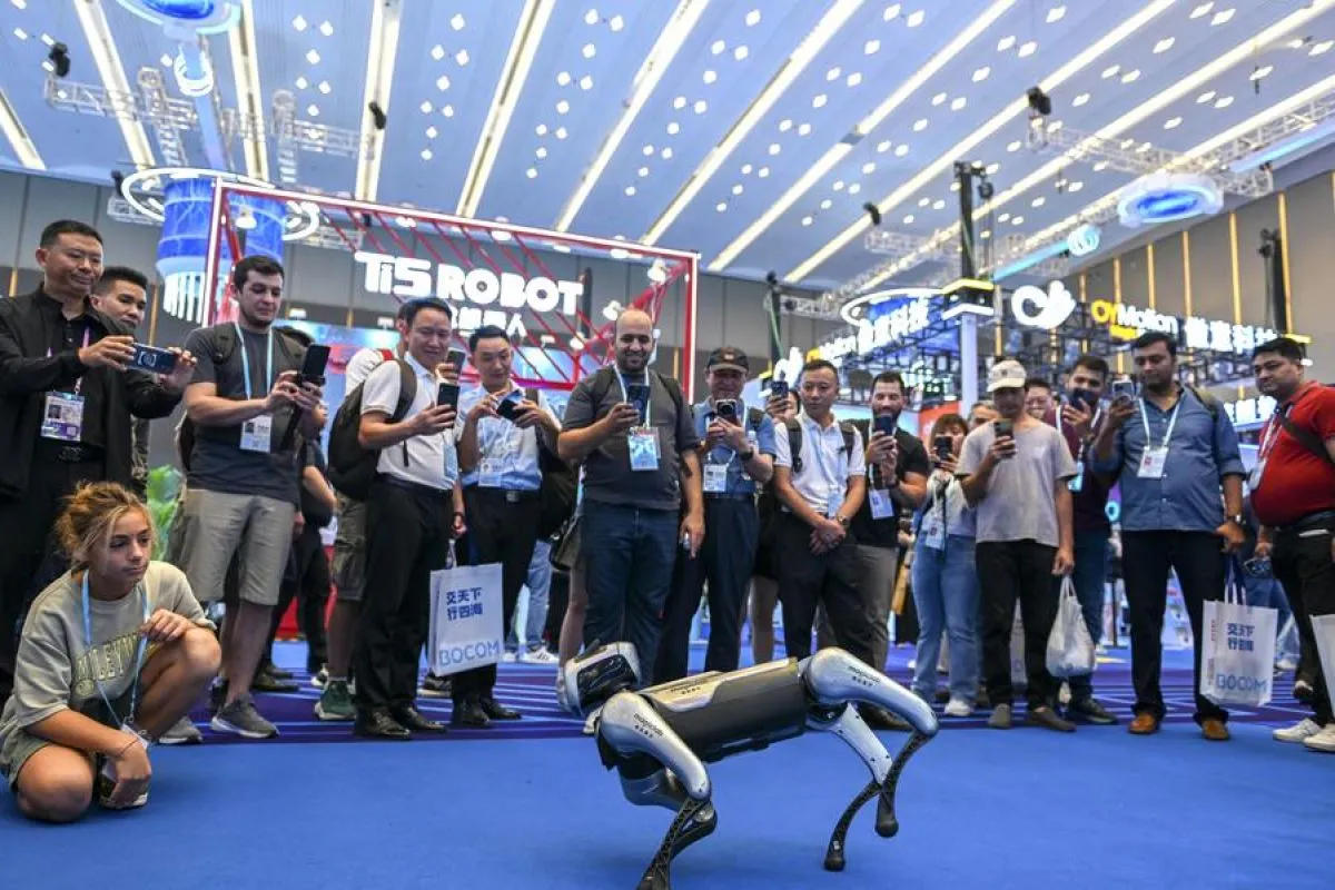 Robot Rusia Gagal Saat Pameran