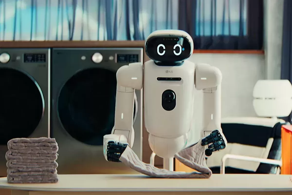 Robot AI LG Pukau CES