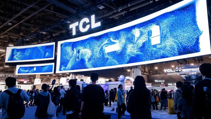 Lompatan Baru Layar TCL