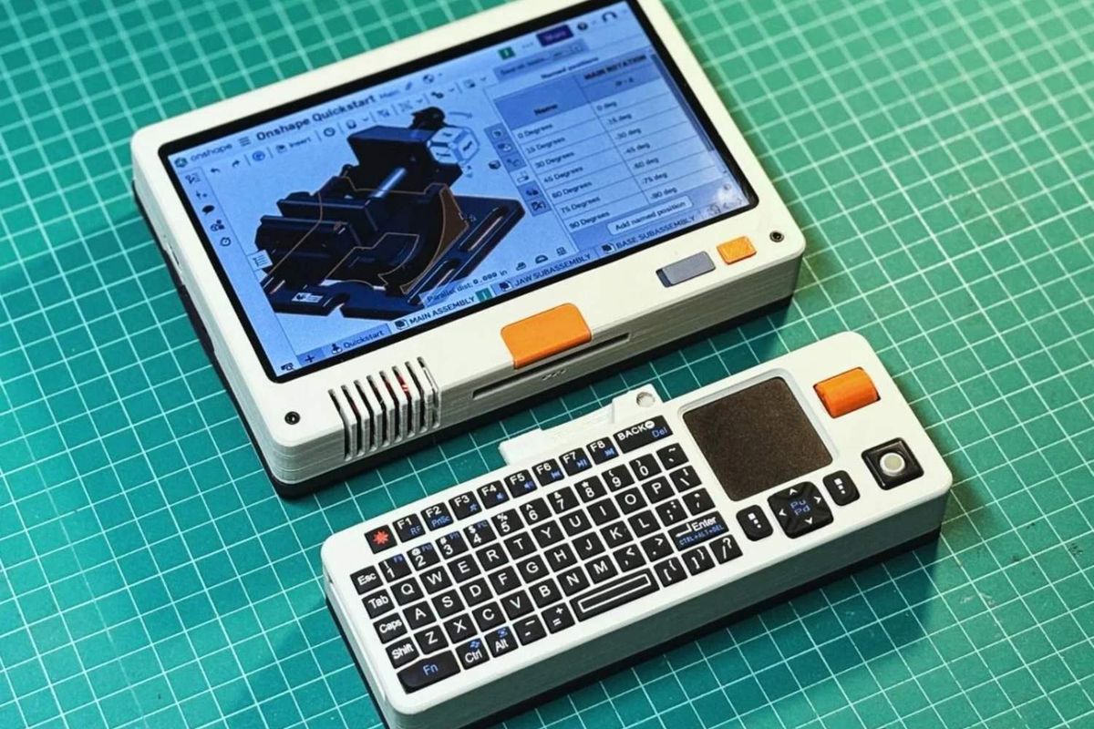 Cyberdeck Kian Digemari Gen Z