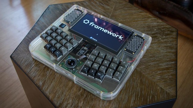 Cyberdeck Kian Digemari Gen Z