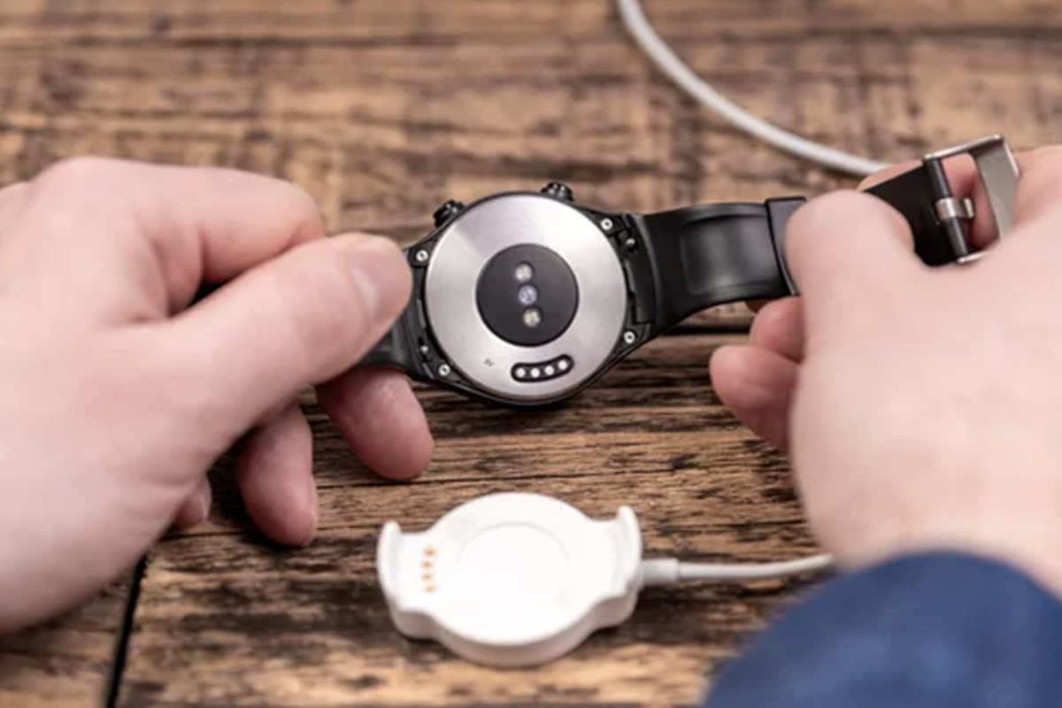 Mengapa Smartwatch Belum USB-C?