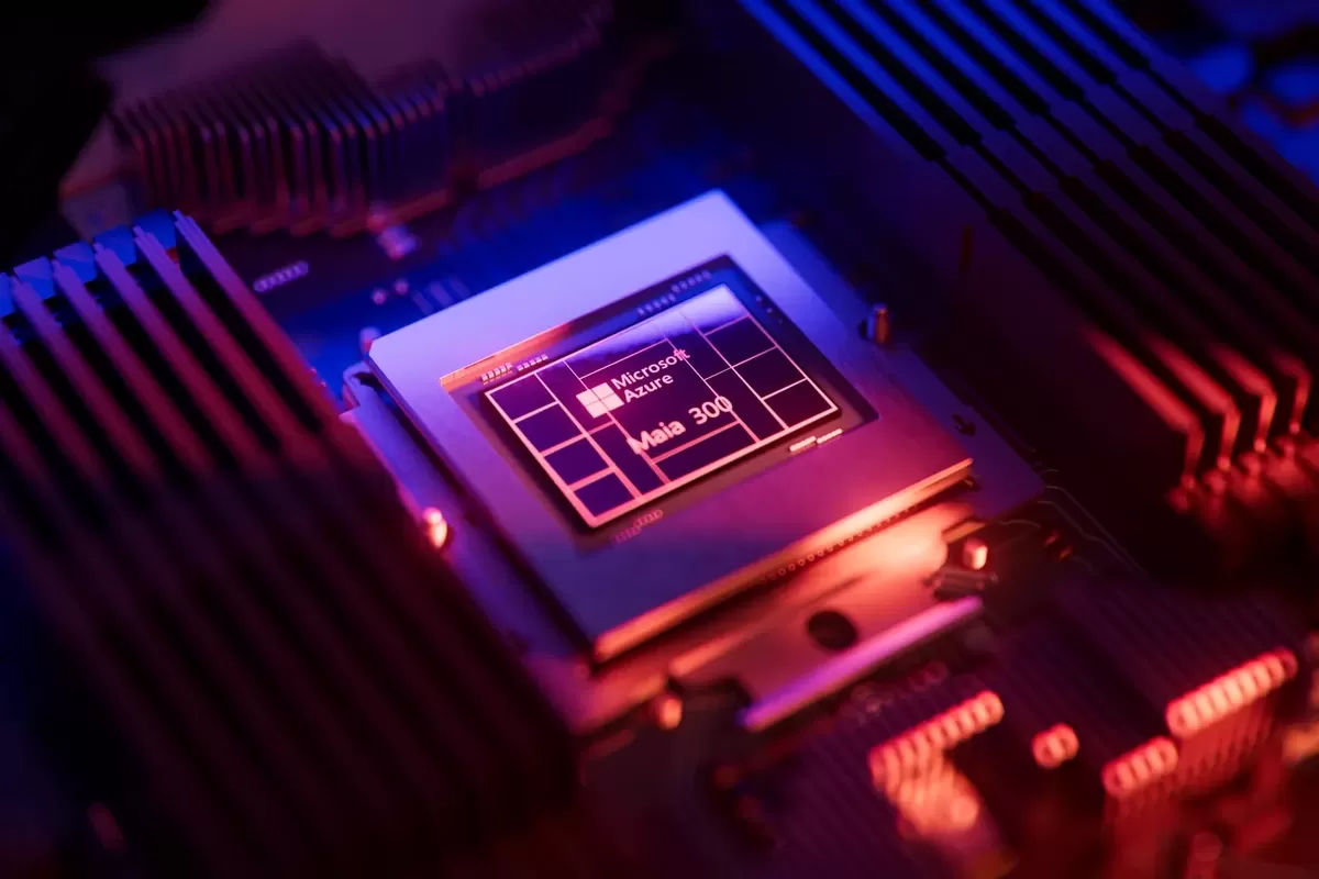 Microsoft Maia 300 Pacu Komputasi AI
